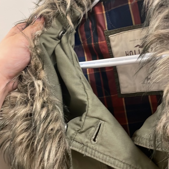 Winter jacket in Olive - Picture 7 of 9